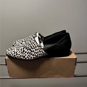 Clarks Black and White Patterned Loafers - NWT - No Box